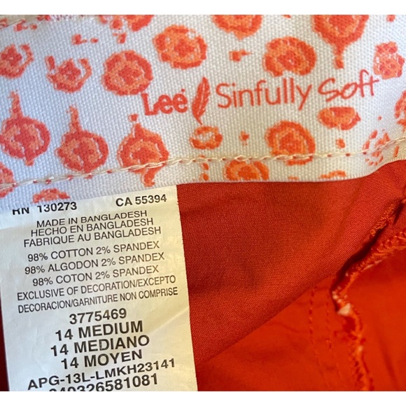 Lee Red Shorts Size 14 - Picture 3 of 3